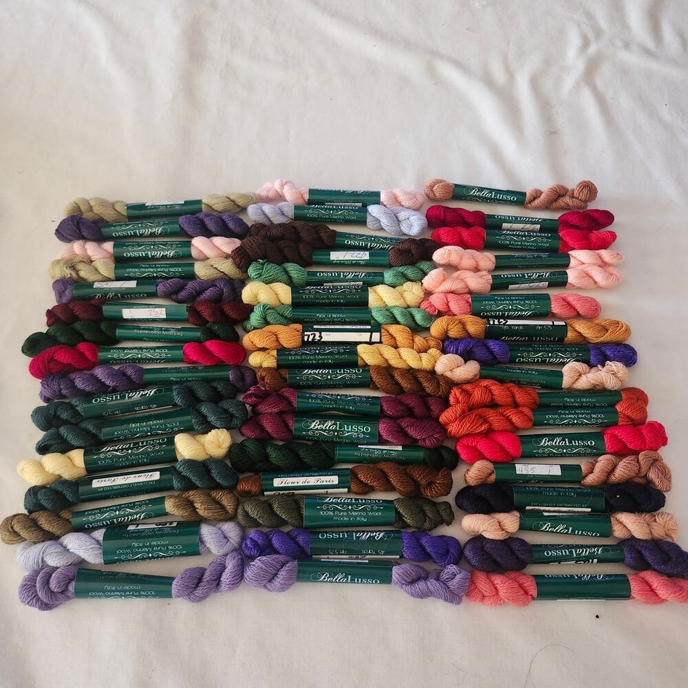 50 Skeins Bella Lusso Merino Wool Fleur de Paris 45 Yards new B8b
